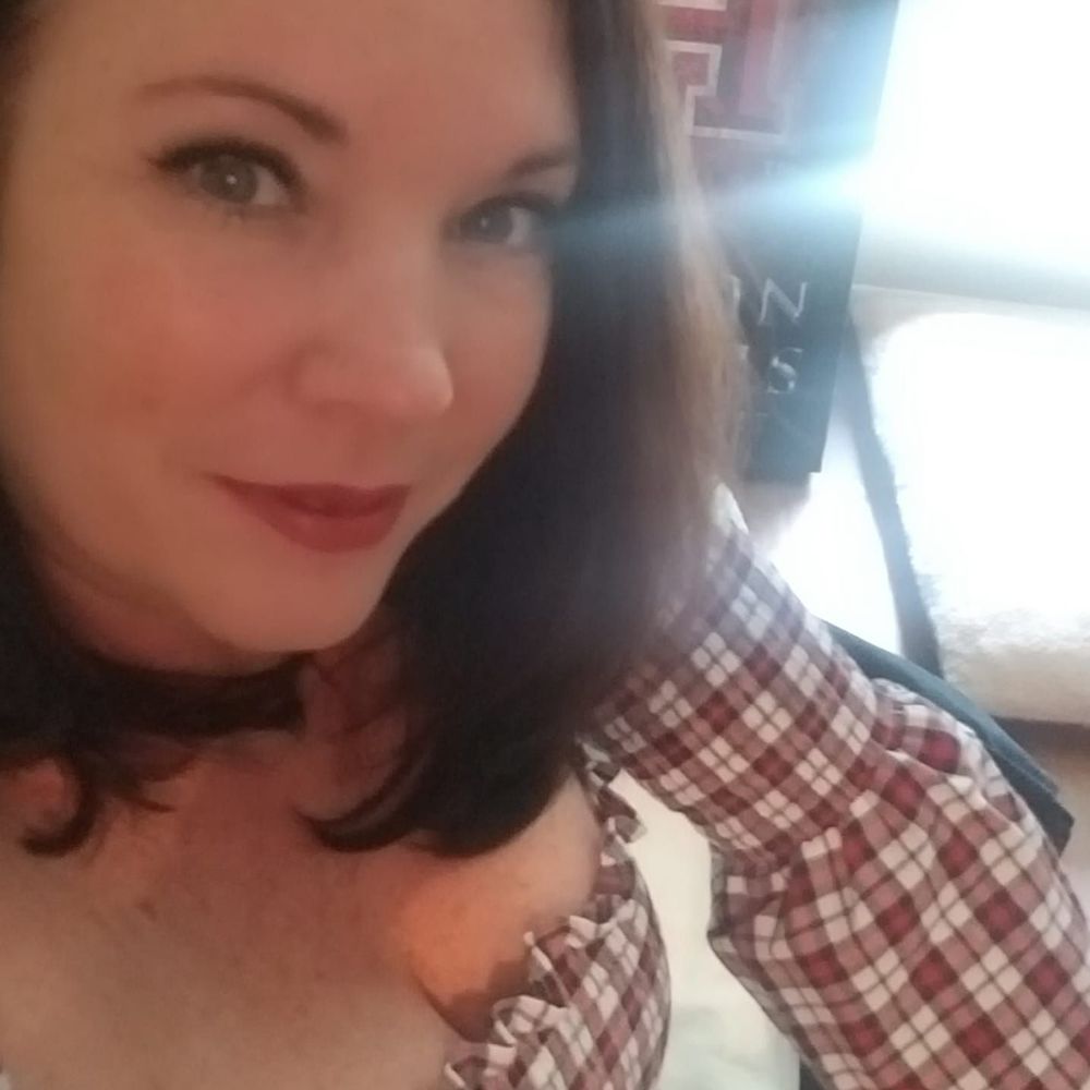 Meet your Posher, Alicia